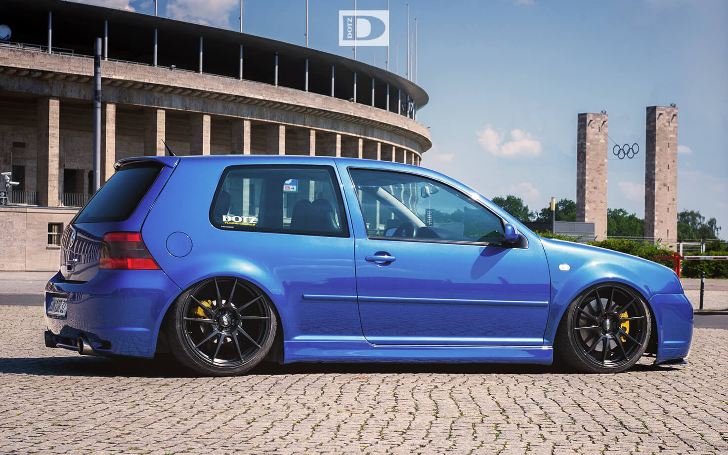 VW Golf R32 on DOTZ Kendo - Dominic Pruss