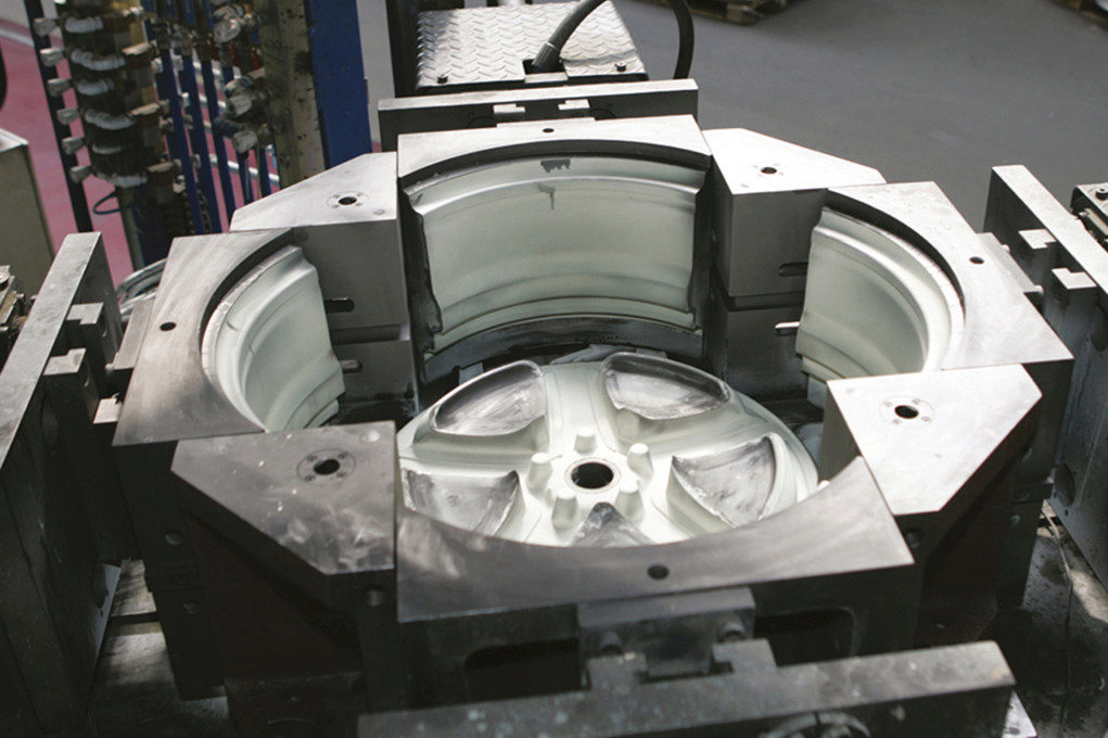 Modular Rim Molds Top-quality rims by DOTZ Tuning Wheels