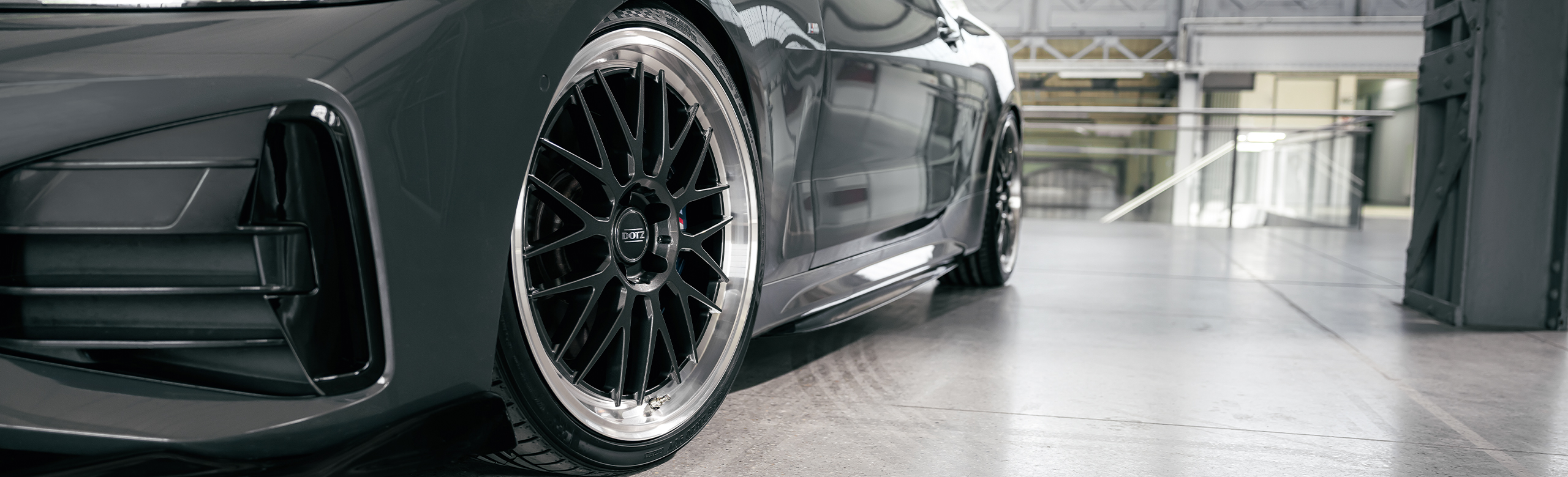 cerchi in lega marca DOTZ modello BILBA DARK su vettura