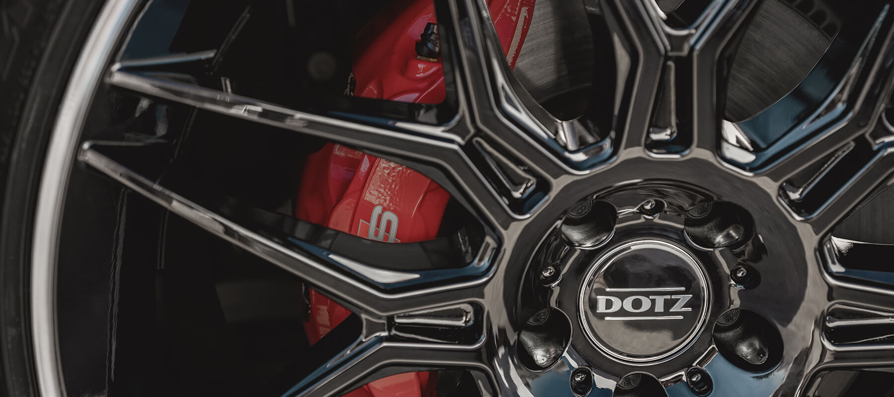 DOTZ LongBeach black – The dream partner for the BMW X5